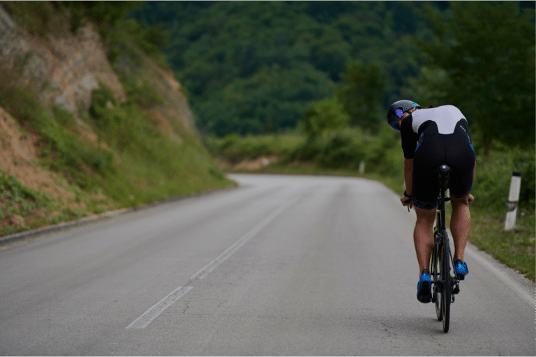 Paljonko triathlonharrastus maksaa